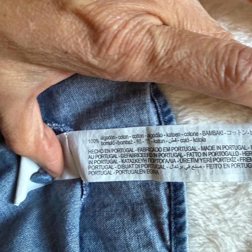 Zara chambray/Denim Blouse - Picture 7 of 10